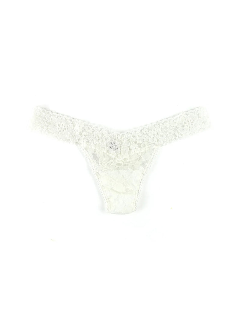 Hanky Panky Daily Lace™ Low Rise Thong in Marshmallow